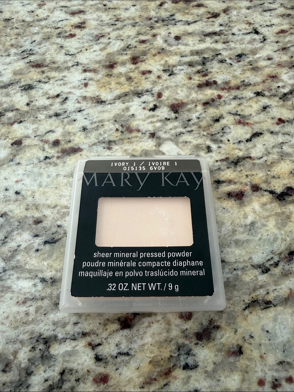 Mary Kay Sheer Mineral Pressed Powder Ivory 1 Translucent Finish New